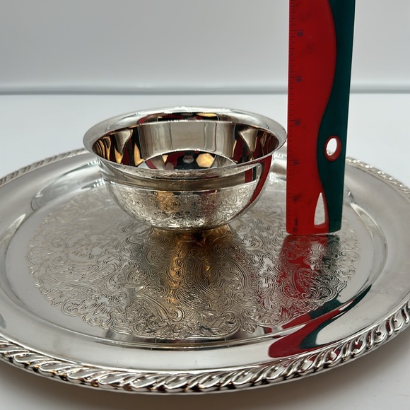 Vintage Oneida USA Silver Plated One Piece Chip & Dip Serving Platter - Picture 12 of 16